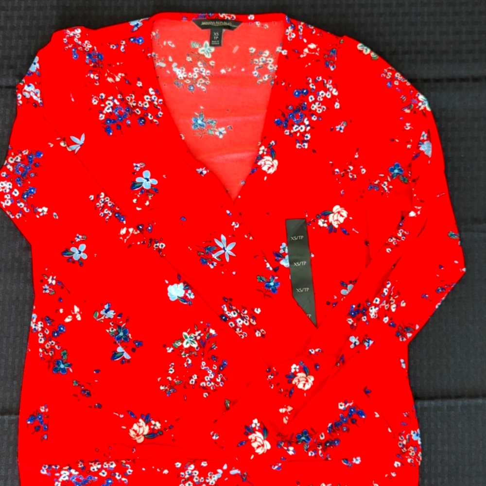 Brand New women's size XS Banana Republic wrap front top